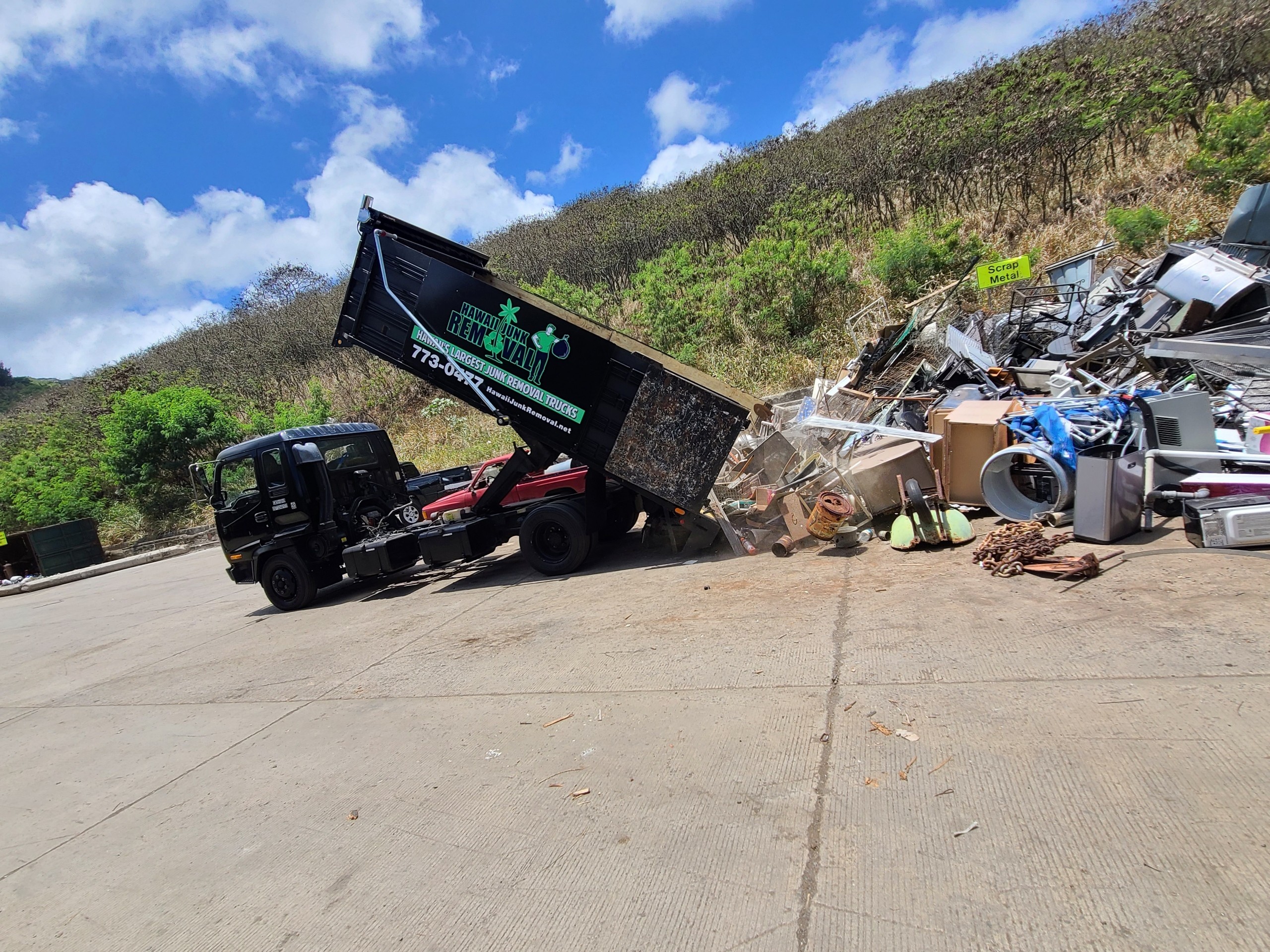 Hawaii Junk Removal cover image