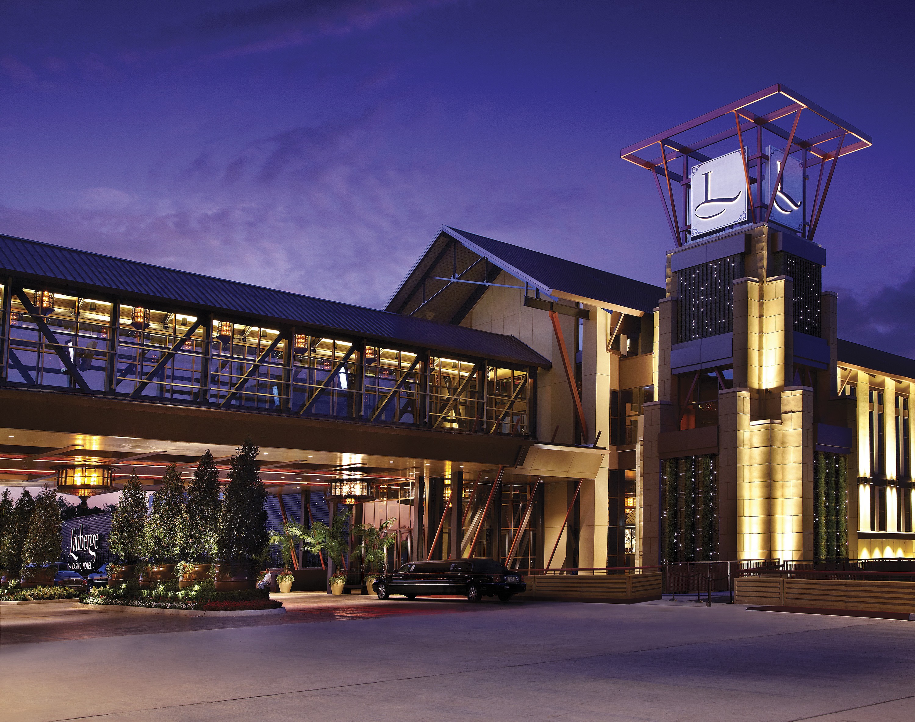 L'Auberge Baton Rouge cover image