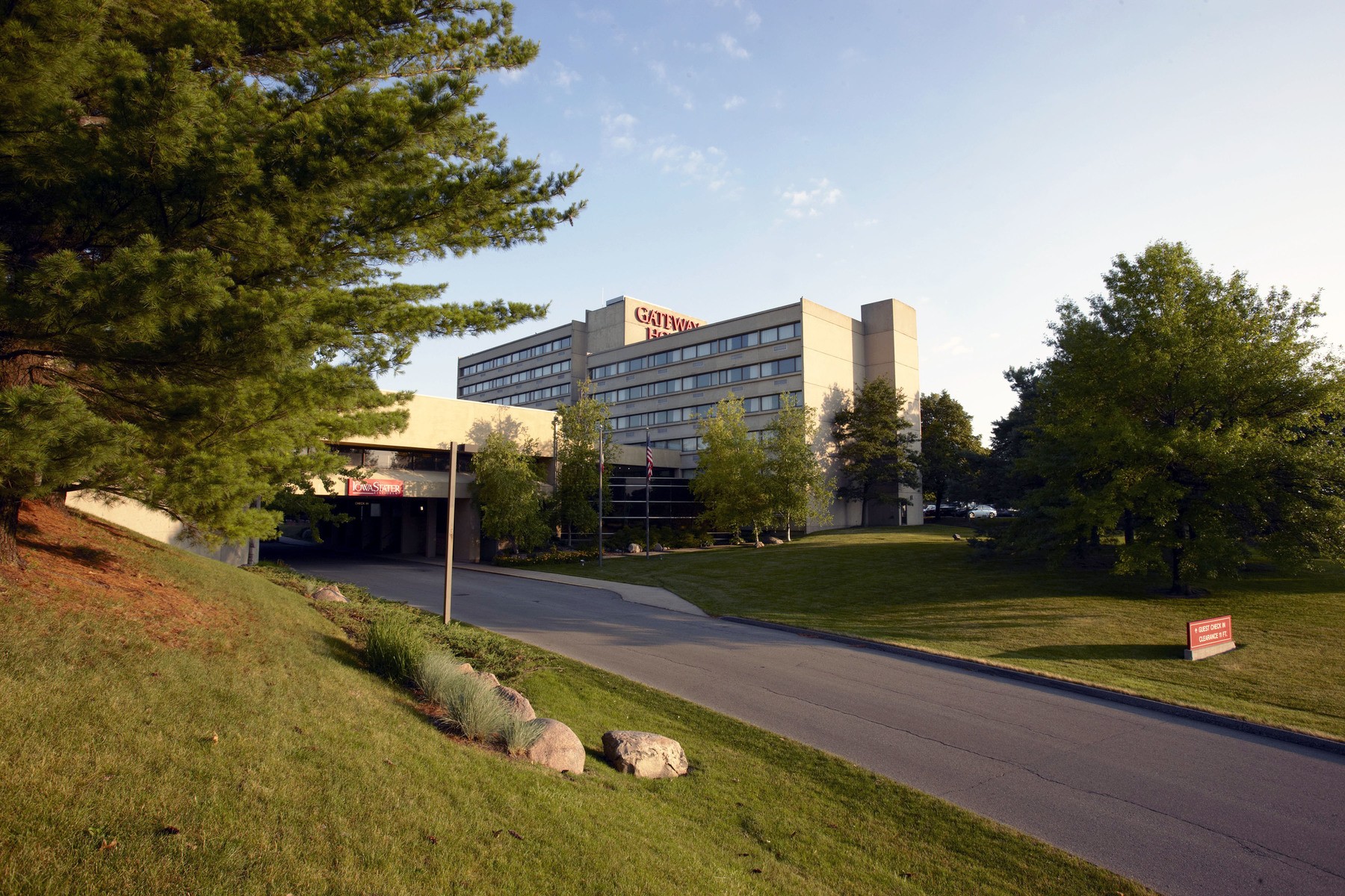 Gateway Hotel & Conference Center cover image