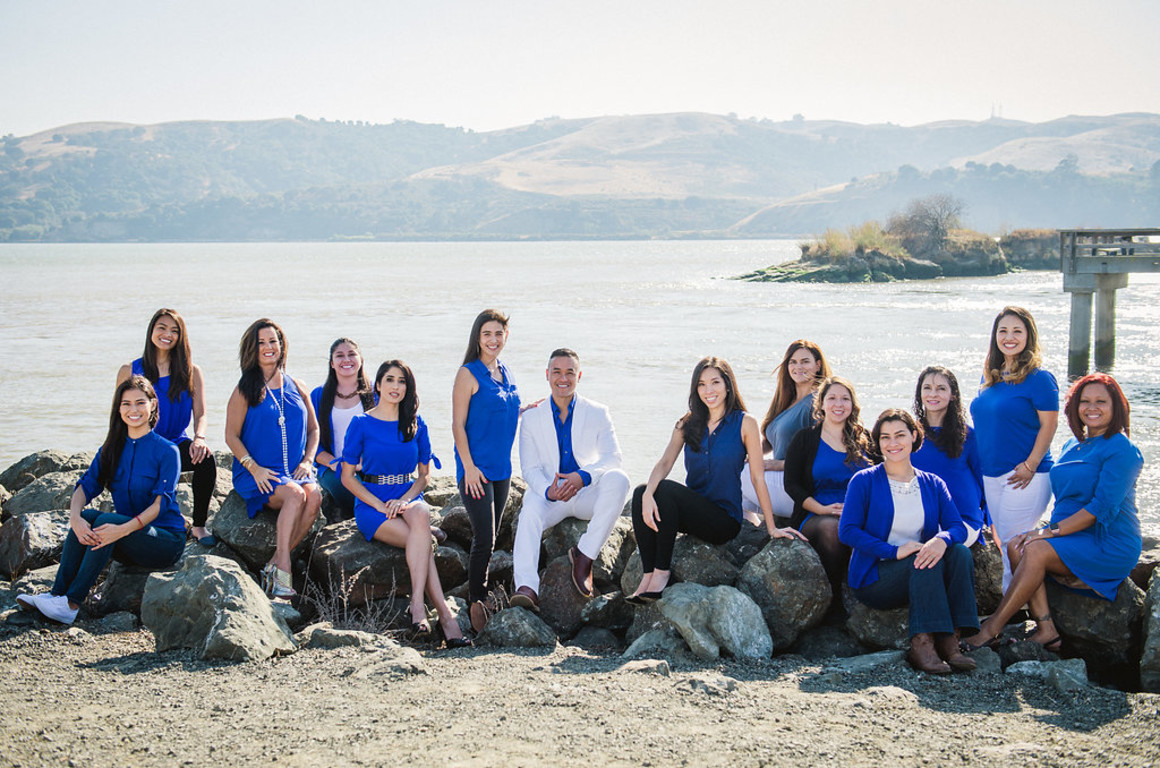 32 Dental Family and Cosmetic Dentistry cover image